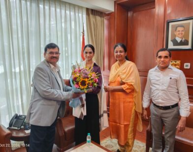 सुरीनामच्या राजदूत हनीषा जयराम आणि महाराष्ट्र विधिमंडळाचे अधिकारी