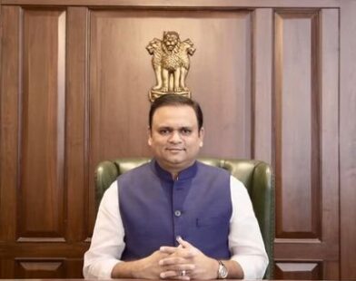 ॲड. राहुल नार्वेकर यांचा छायाचित्र