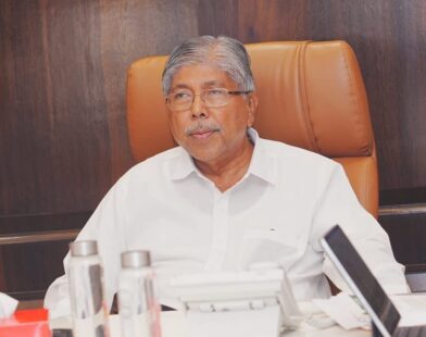 परीक्षा अर्ज भरताना झिरो चलन सुविधेचा लाभ घेणारे विद्यार्थी