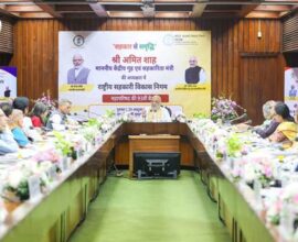 भारतीय सरकारी बैठक कक्ष का एक दृश्य